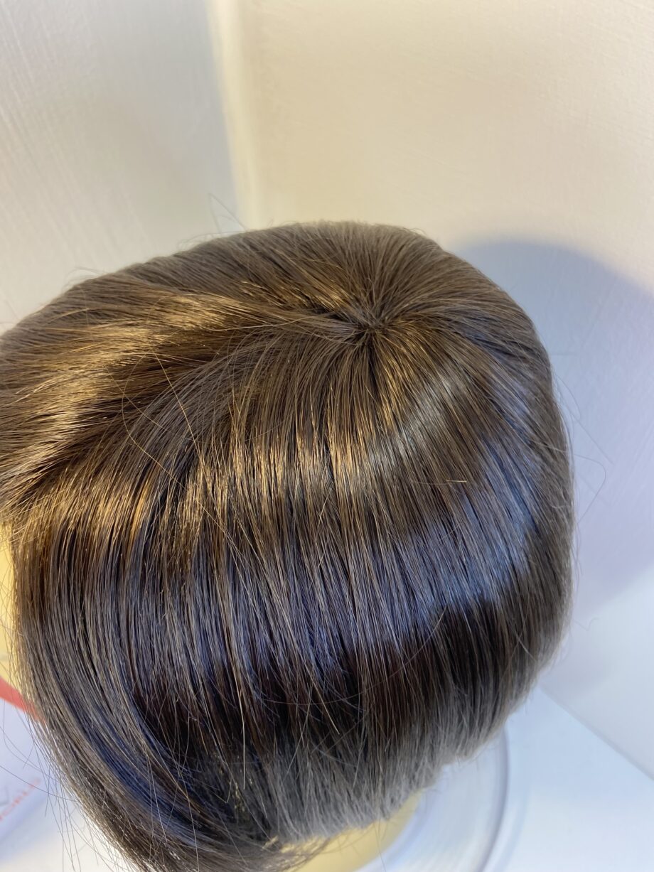 Sleek brown new wig. Bbrms677