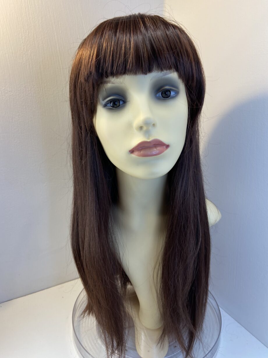 Long brown wig. Brls5012