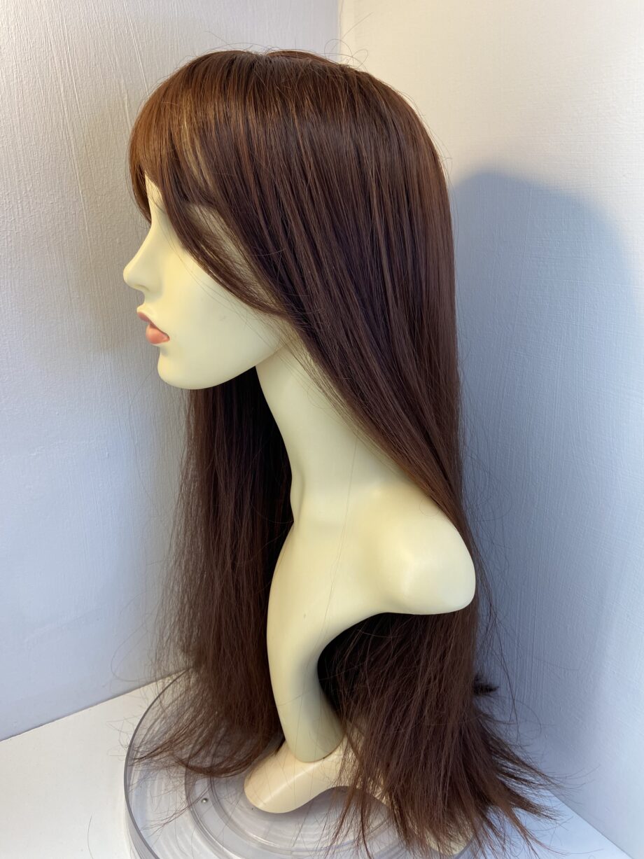 Extra long auburn brown wig. Brls5018