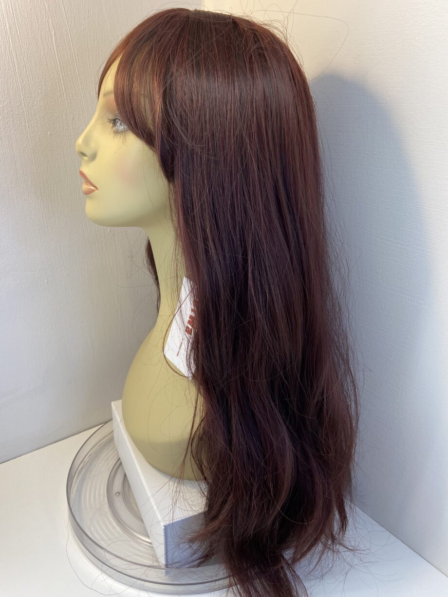 Stunning auburn new long wig. Brls3359