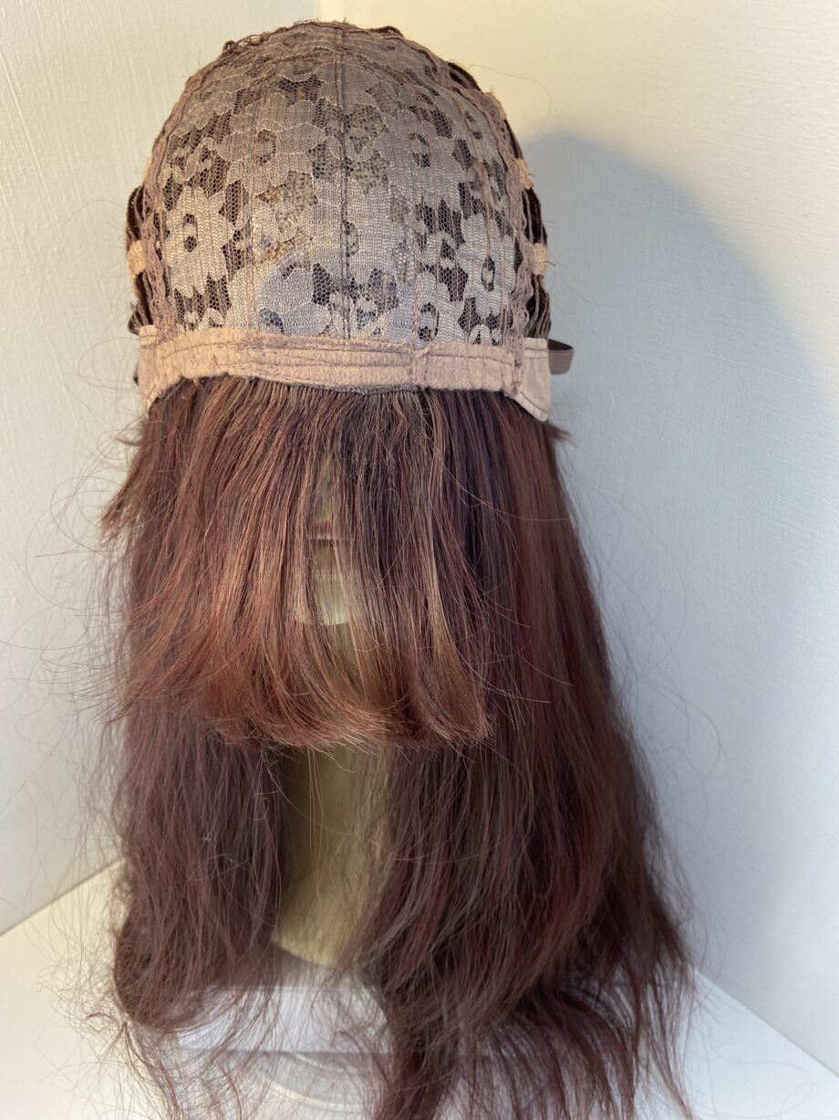 Stunning auburn new long wig. Brls3359