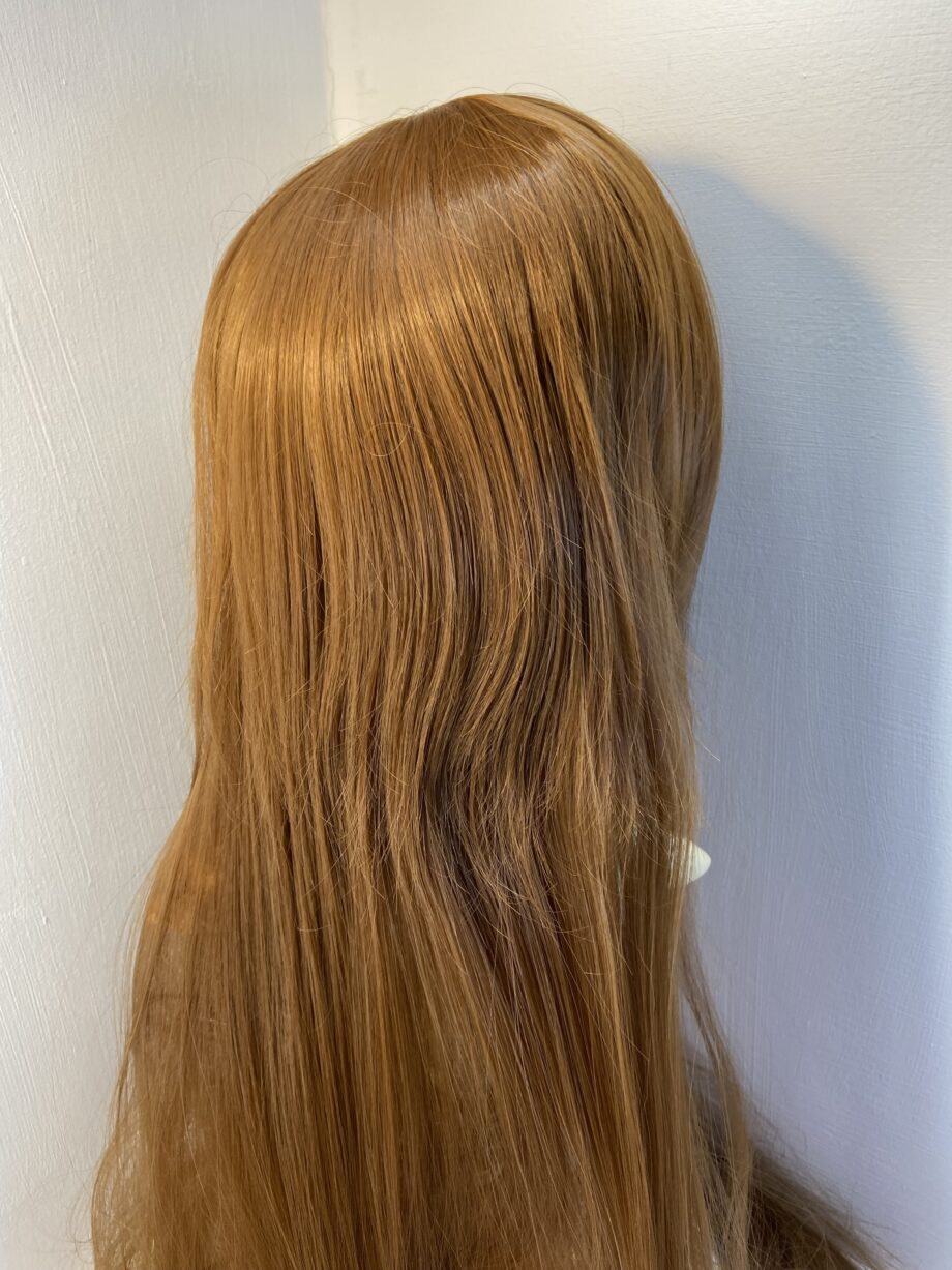 Very long copper wig. Cols3361