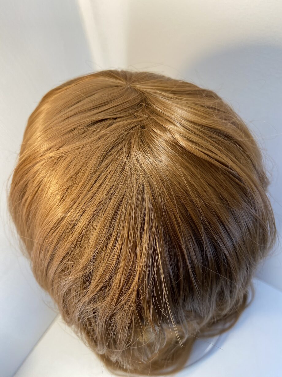 Very long copper wig. Cols3361