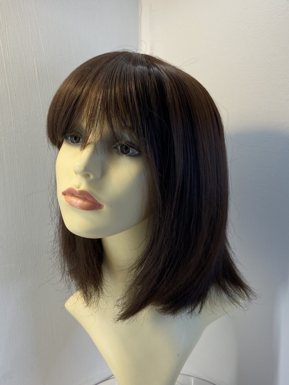 Brown beautiful mid length wig. Brms3363