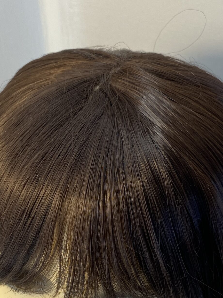 Brown beautiful mid length wig. Brms3363