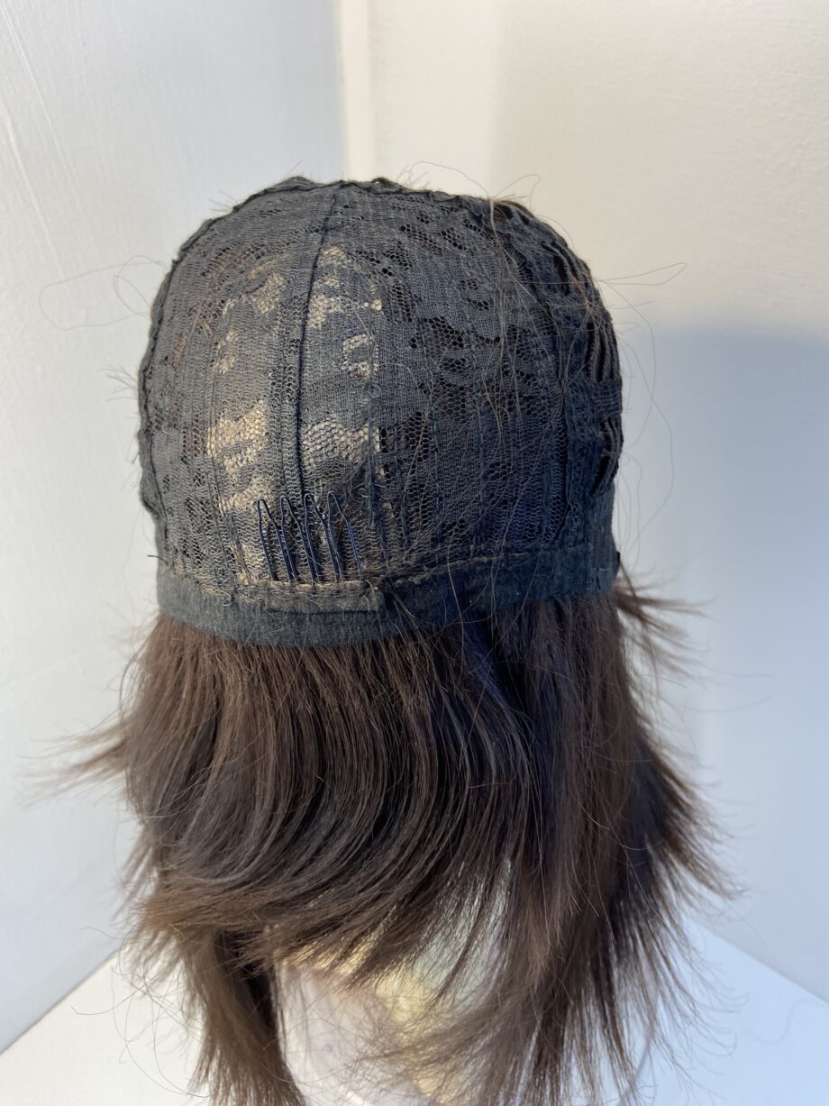 Brown beautiful mid length wig. Brms3363