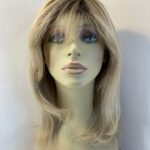 Long blonde rooted wig. Blls653