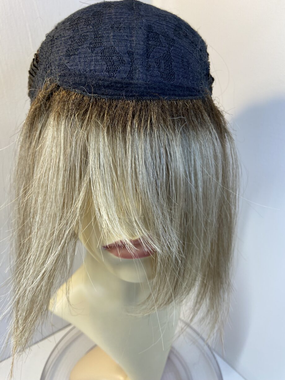 Noriko blonde rooted wig. Blms3367