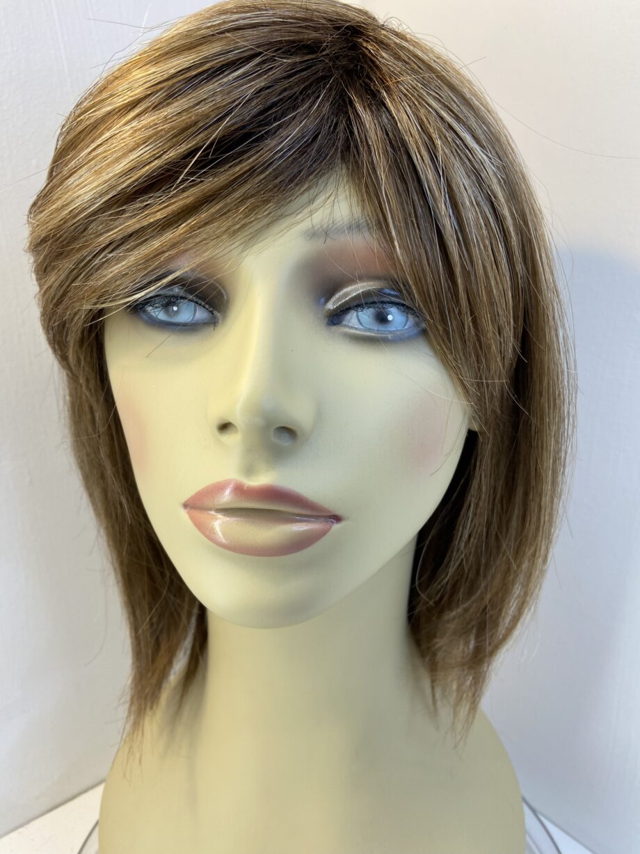 Brown  stylish wig. Brms3369
