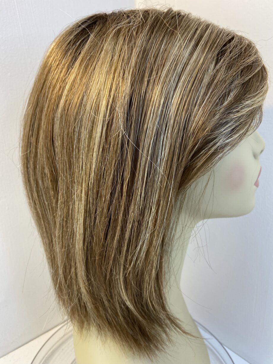 Brown  stylish wig. Brms3369