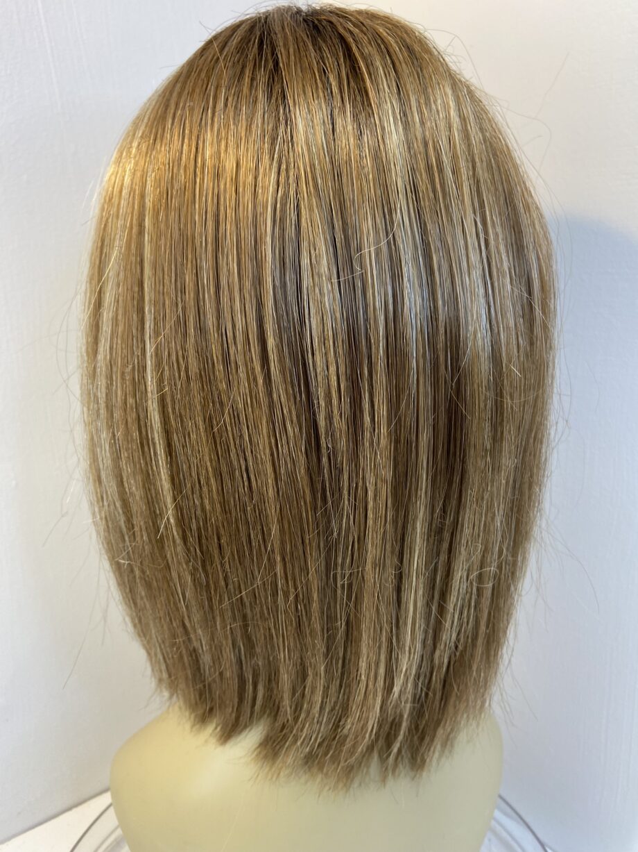 Brown  stylish wig. Brms3369
