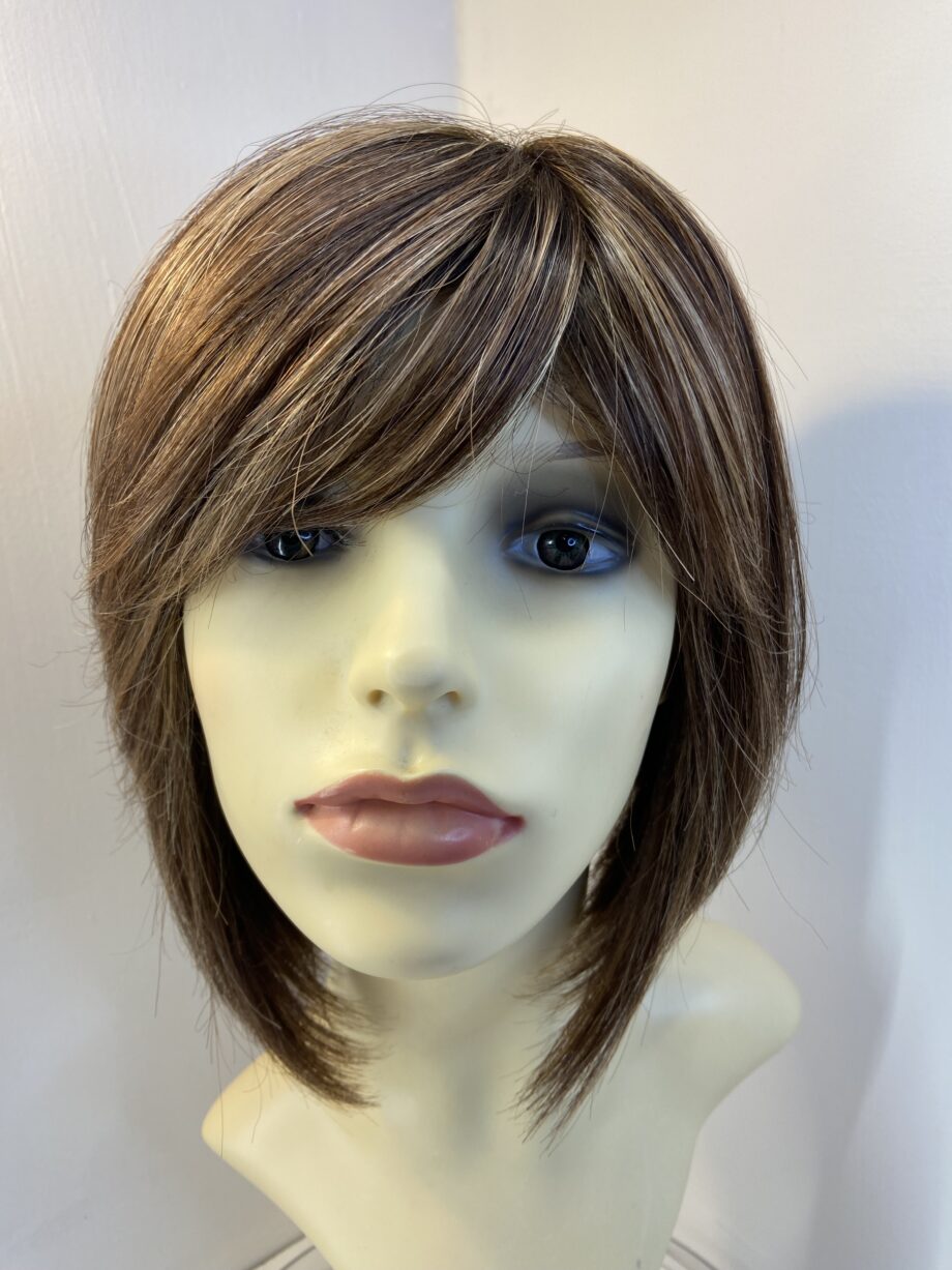Rene of Paris brown highlighted wig. Brss3370