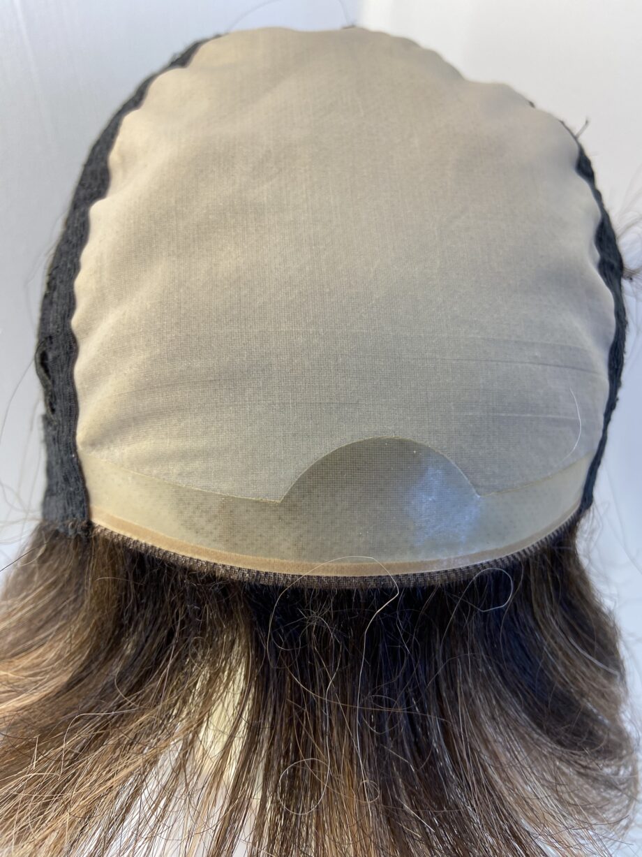Rene of Paris brown highlighted wig. Brss3370