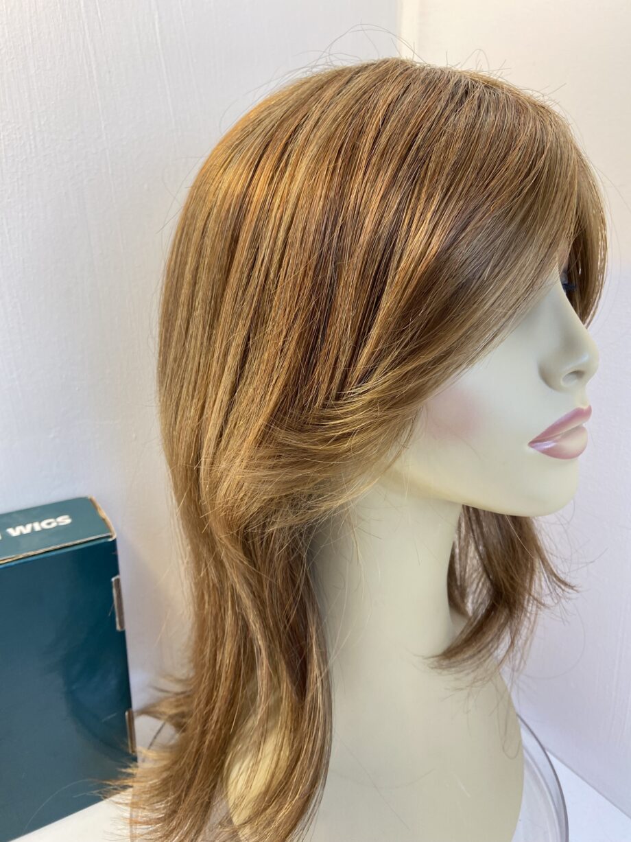 Stunning long brown Ellen Wille wig. Bbrls681