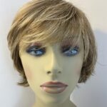 Beautiful blonde light brown wig. Blss3375