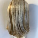Shiny honey blonde highlighted wig. Blls664