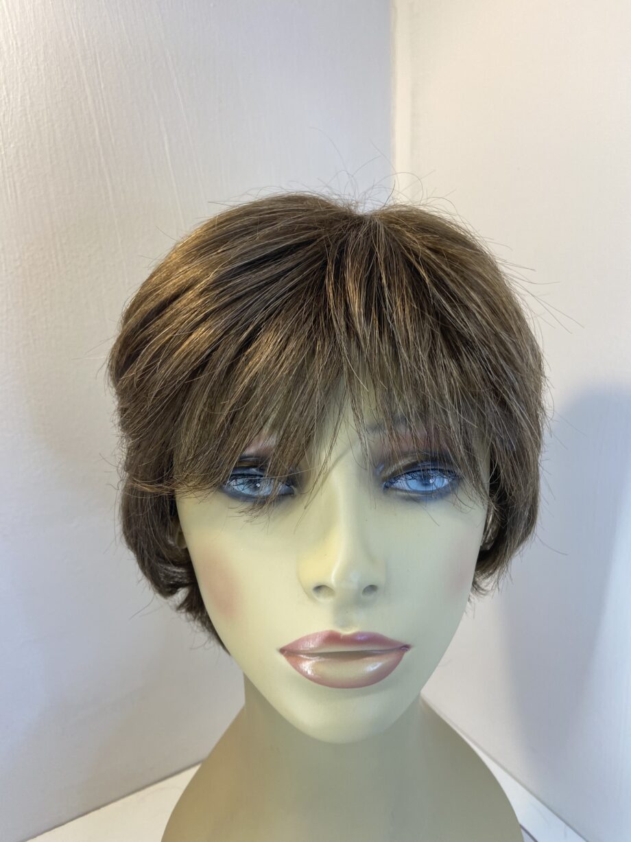 Beautiful soft brown wig. Brss125