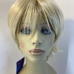 Beautiful blonde new wig. Blmw133