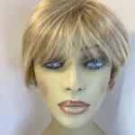 Stylish blonde wig. Blms138