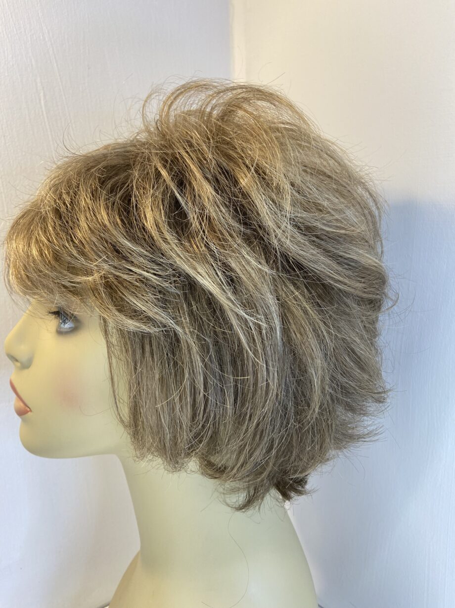 Brown Gabor designer wig. Brsw139