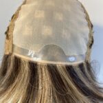 Shiny brown highlighted wig. Brms3388