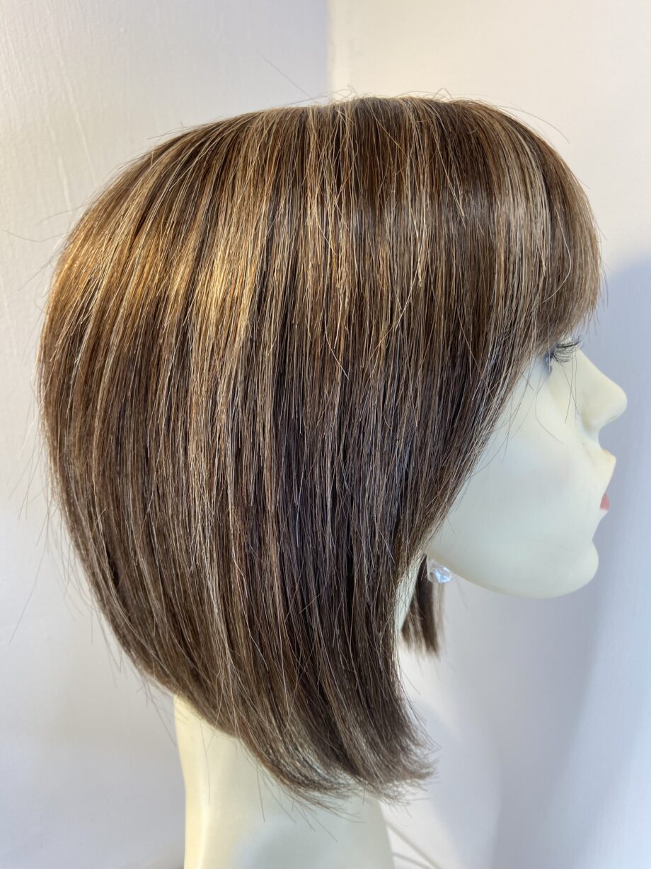 Fabulous brown wig. Brms142