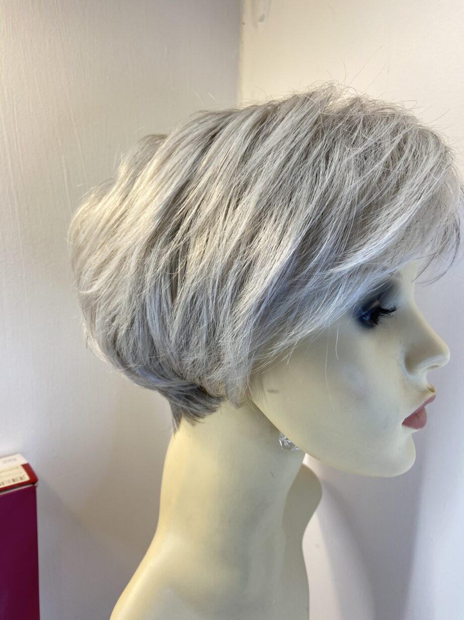 Silver grey short designer wig. Bgss696