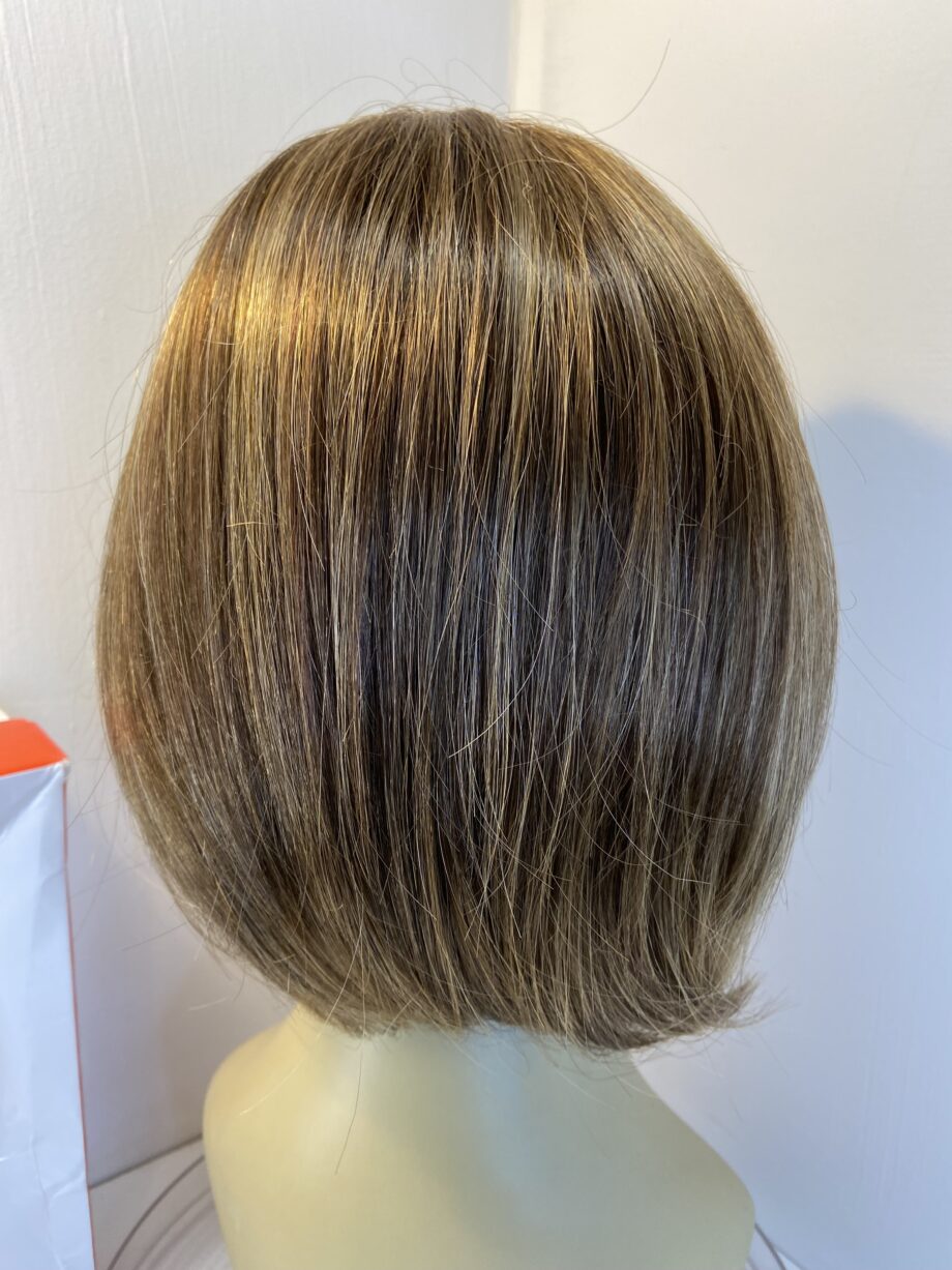 New brown Ellen Willie wig. Bbrms701