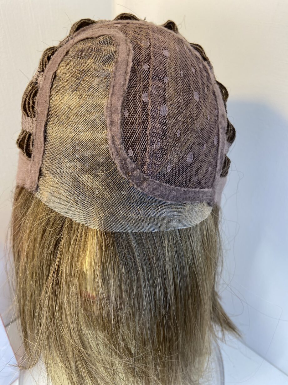 New brown Ellen Willie wig. Bbrms701