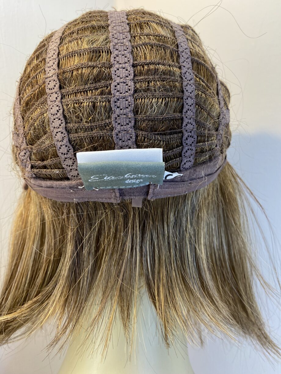 New brown Ellen Willie wig. Bbrms701