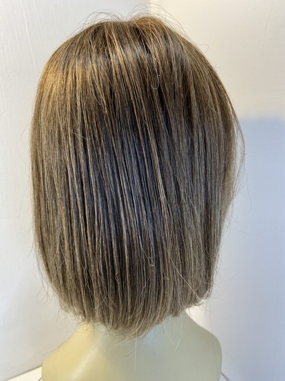 Gisela Mayer superb brown wig. Brms211