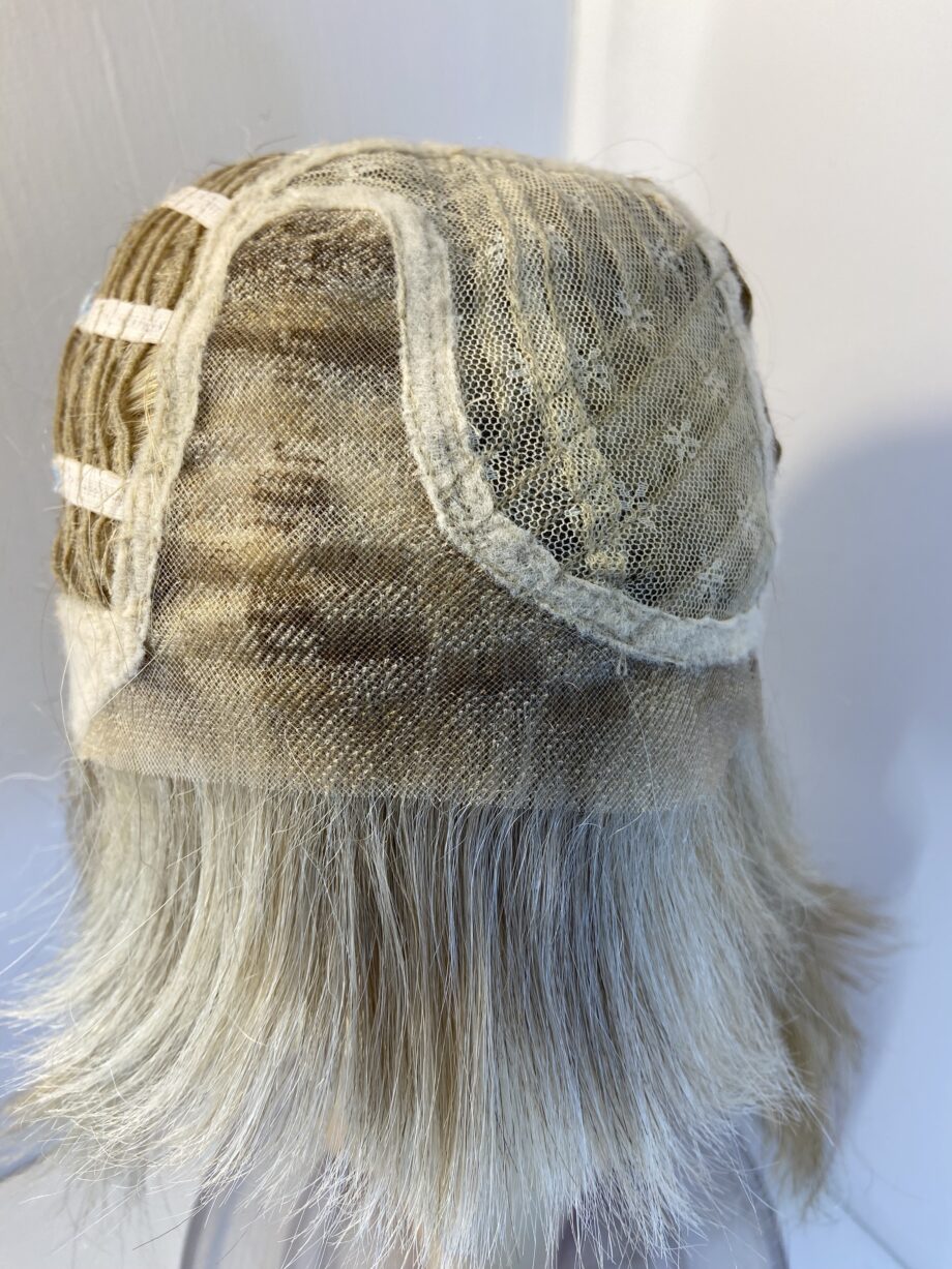 Lovely blonde wig. Blms213