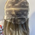 Highlighted brown wig. Bblms702