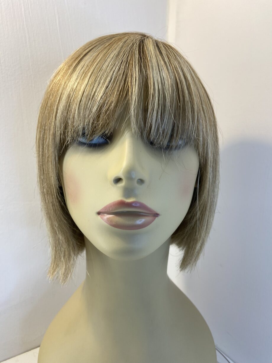 Blonde rooted wig. Blms214