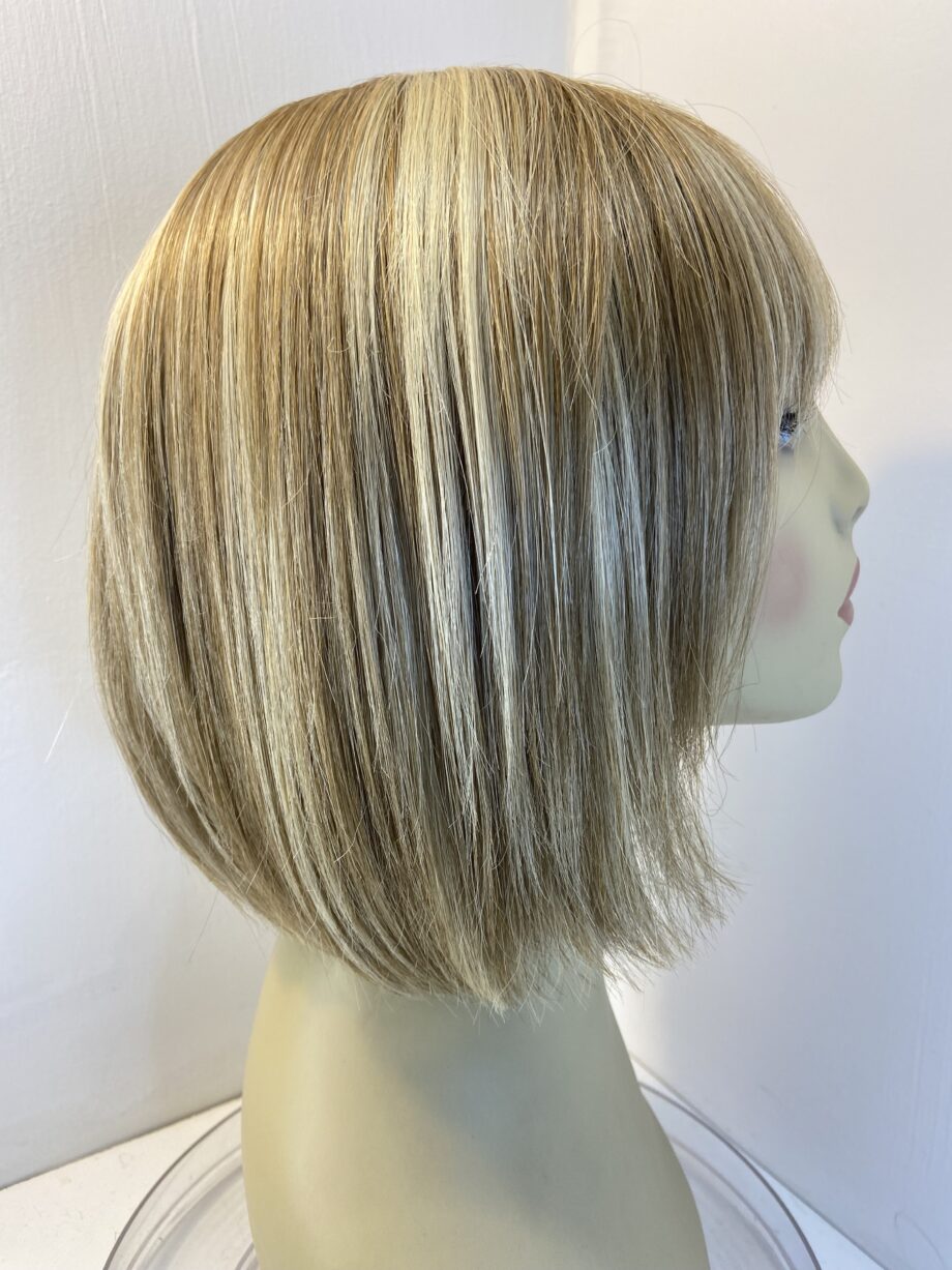 Blonde rooted wig. Blms214