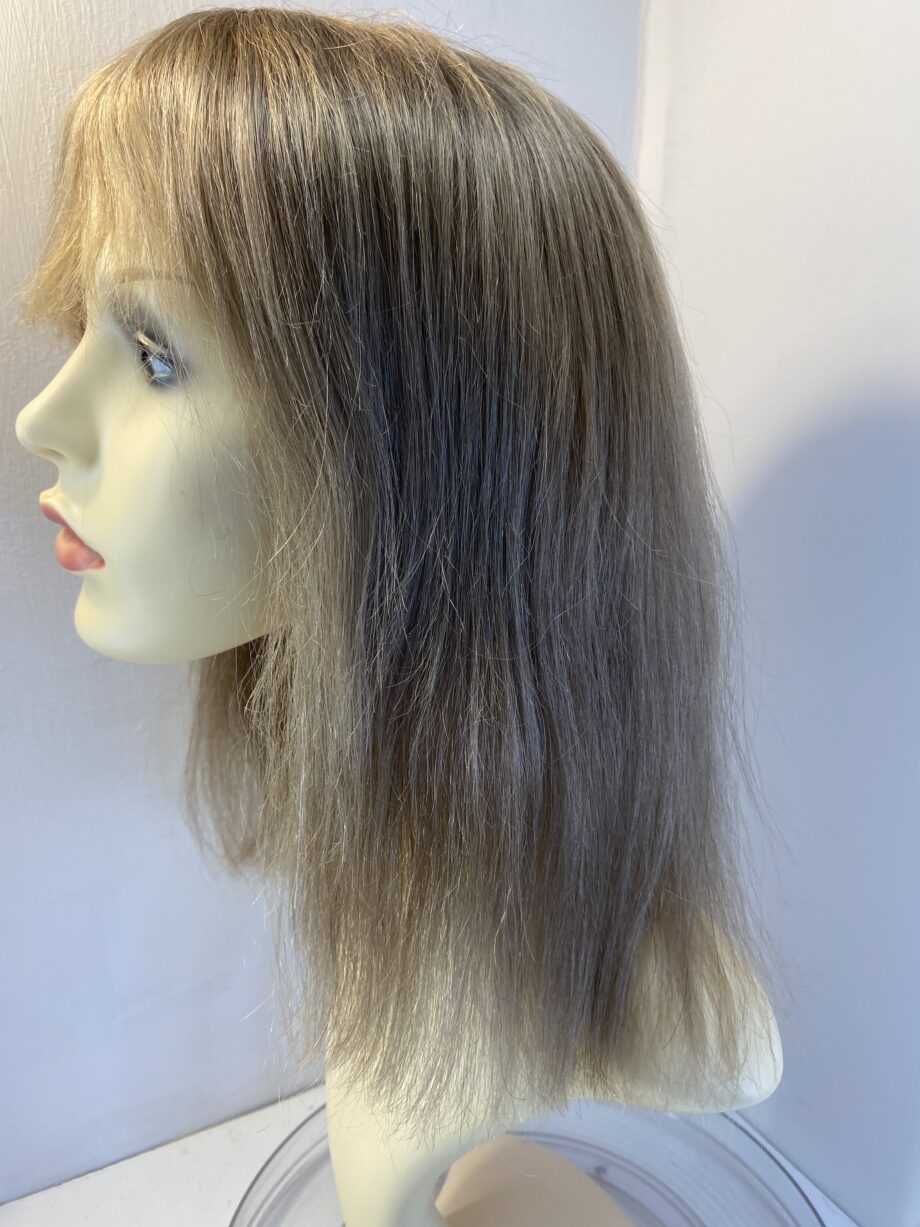 Long blonde wig. Bllw215