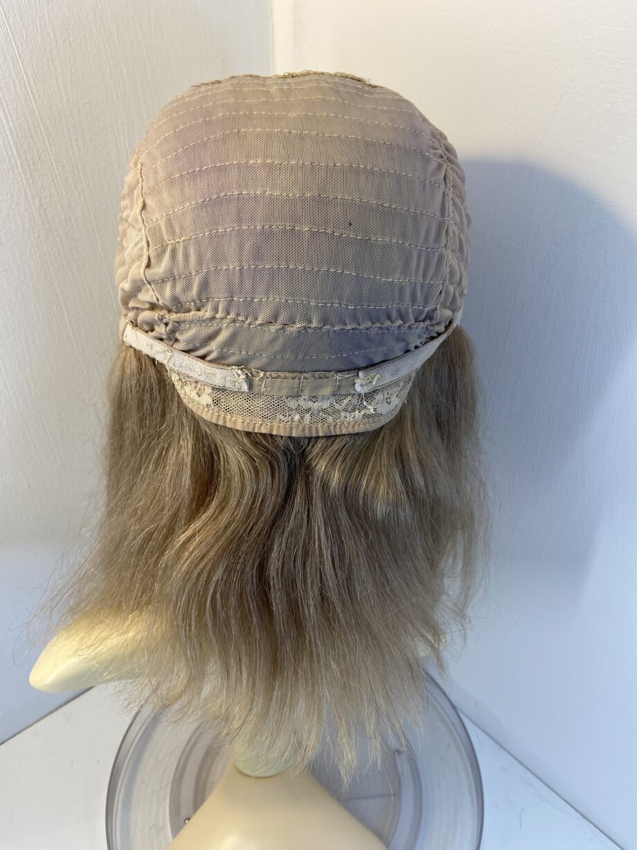 Long blonde wig. Bllw215