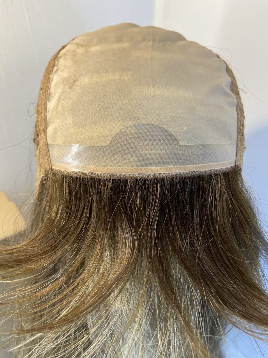 As new stunning long brown Rene of Paris wig. Bbrls704