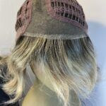 Stylish younge blonde wavy wig. Bblmw706