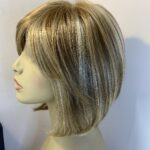 Absolutely gorgeous Amore blonde wig. Bblms708