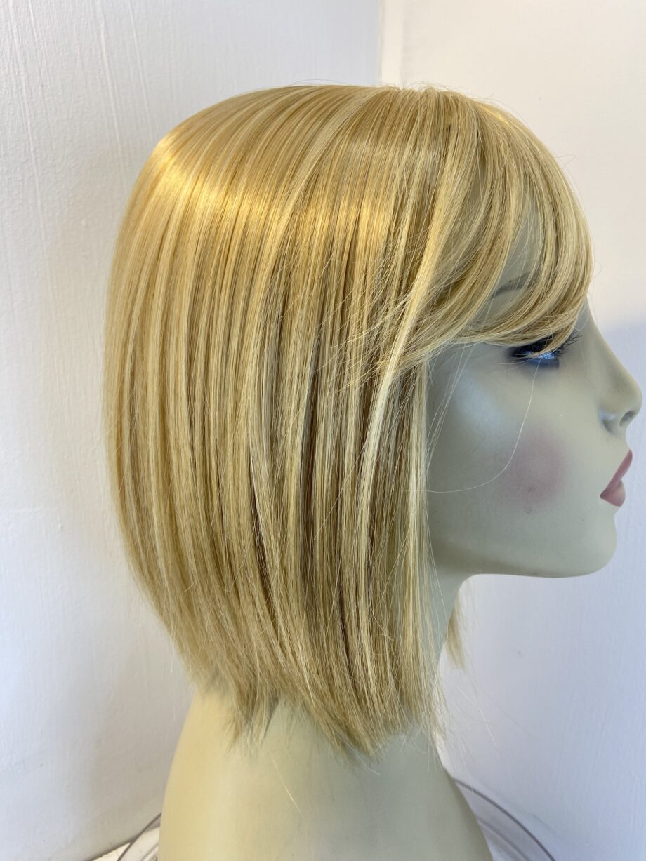 Blonde long topper. Blls220