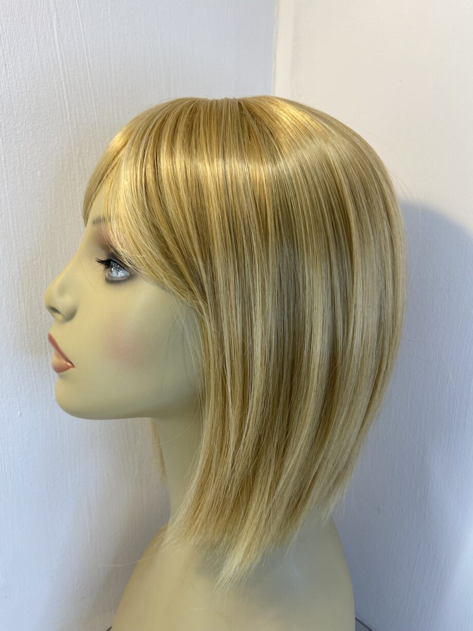 Blonde long topper. Blls220