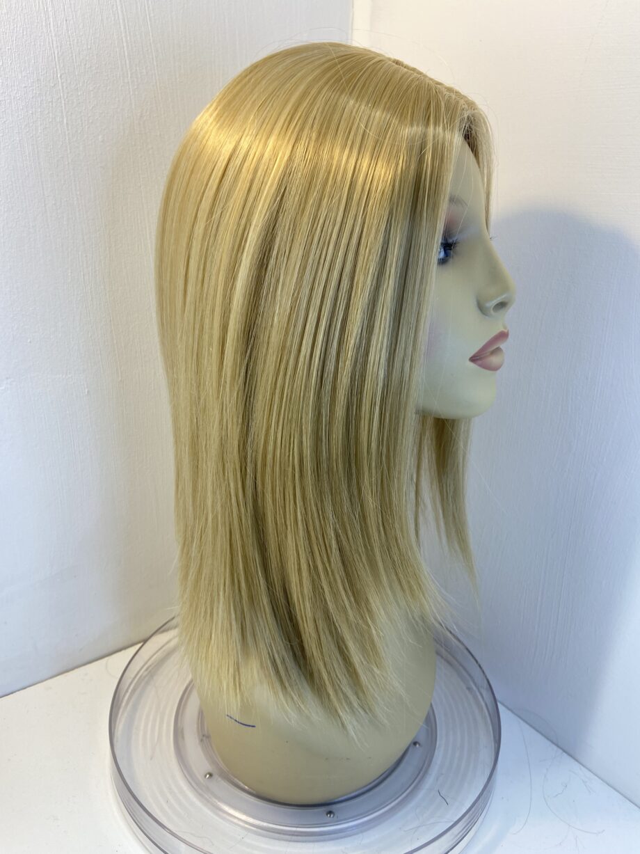 Blonde long topper. Blls222