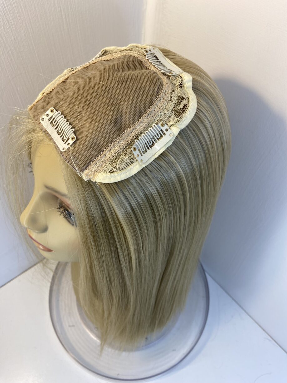 Blonde long topper. Blls222