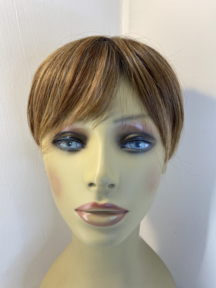 Short brown topper. Brss223