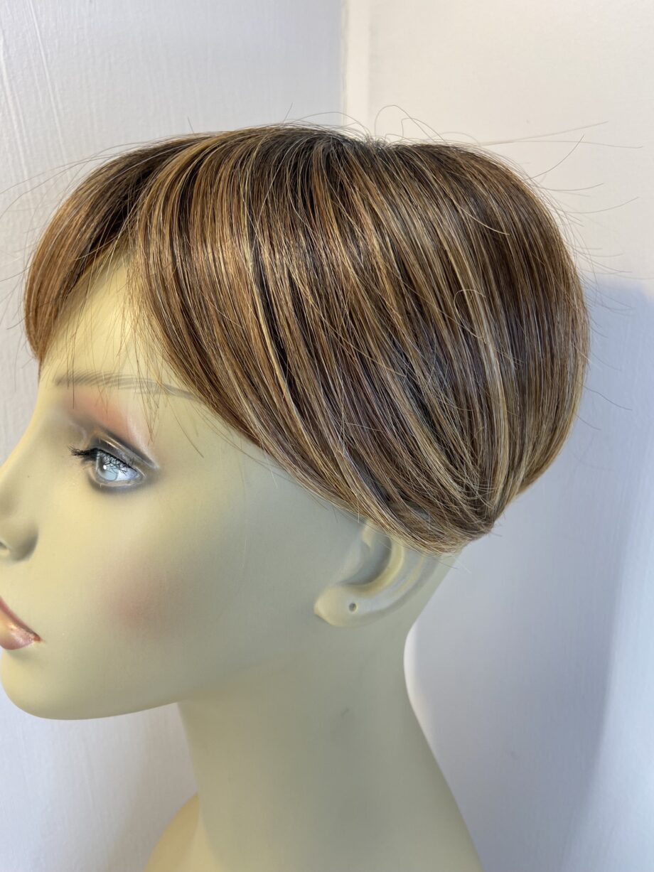 Short brown topper. Brss223
