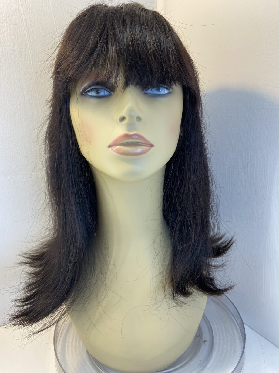 Long brown wig. Brls3390