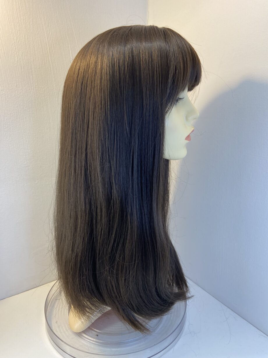 Long dark brown wig. Brls3391