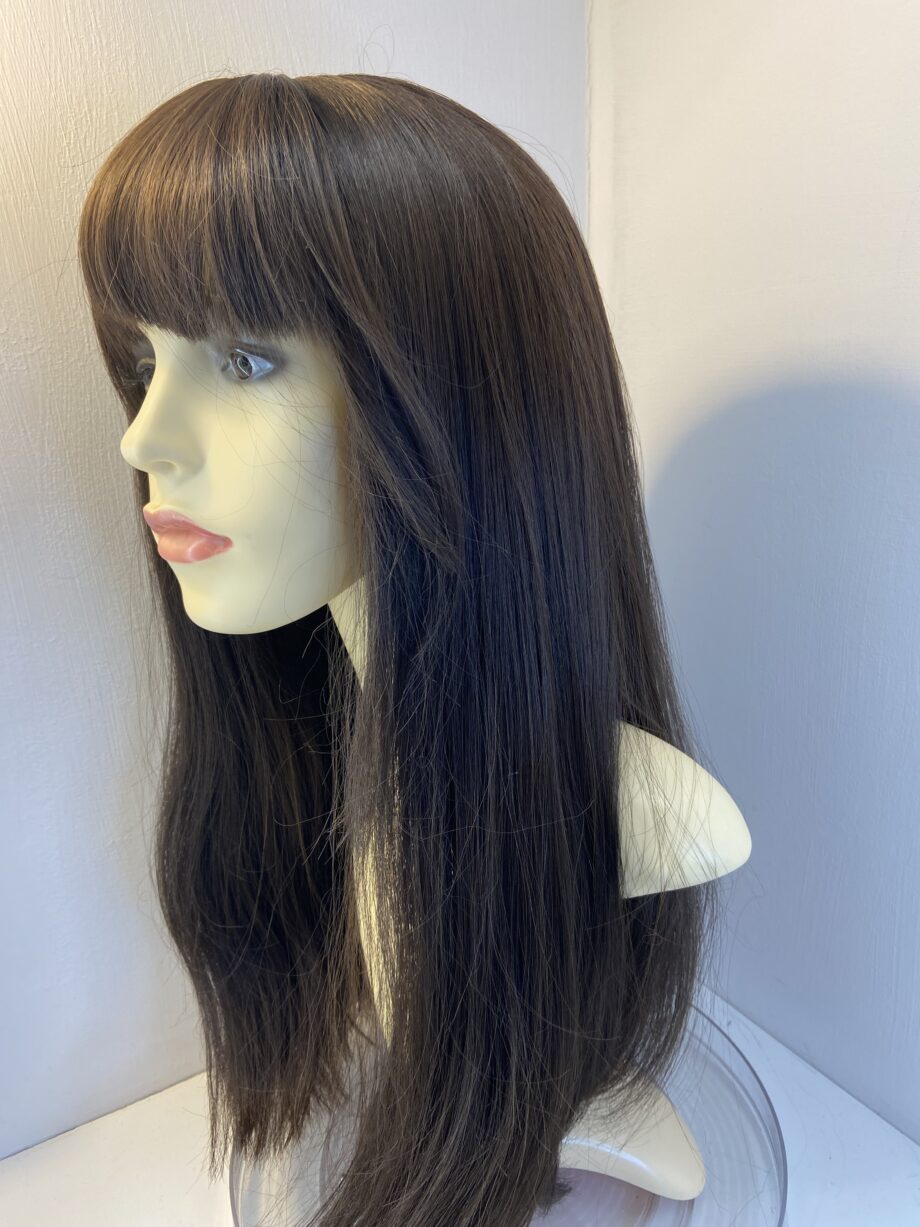 Long dark brown wig. Brls3391