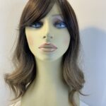 Stunning soft brown wavy wig. Brlw3392